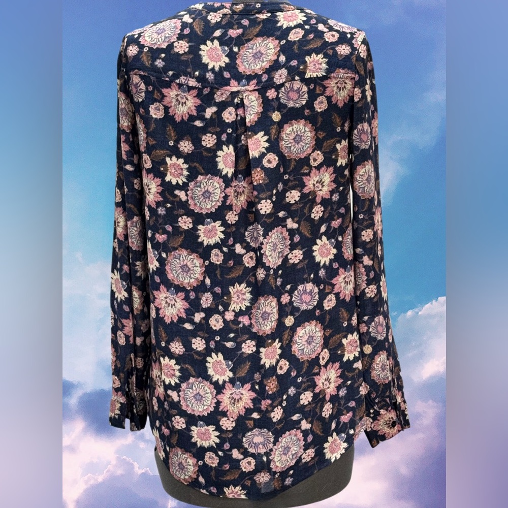 Lucky Brand Live in Love Long Sleeve Navy Print Top Size XS - Picture 3 of 4